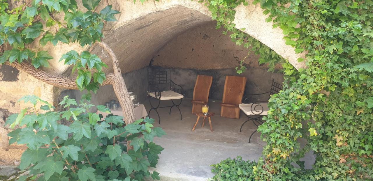 Apartamento La Voute Noble Saint-Saturnin  Exterior foto